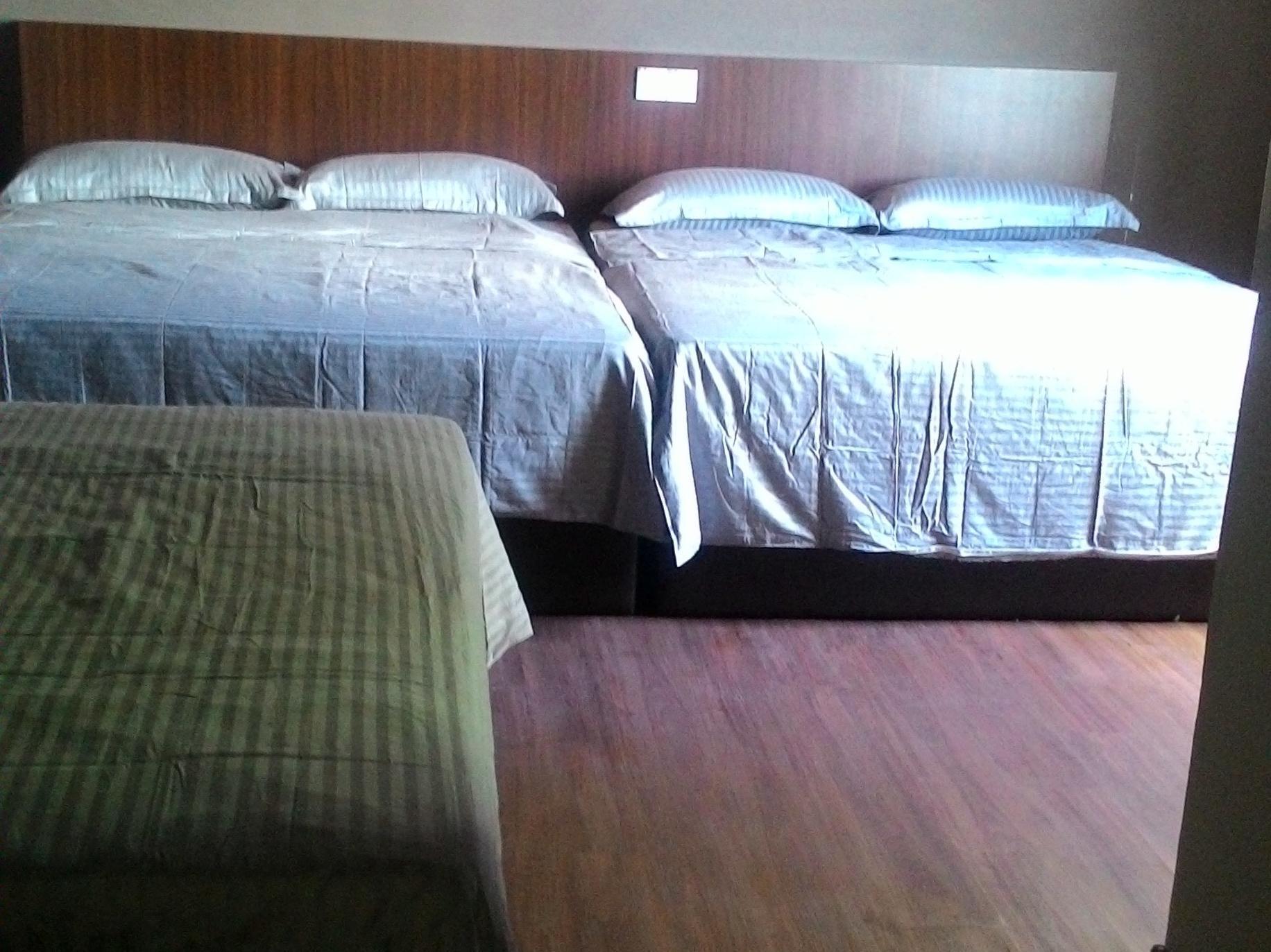Room V At Kluang Parade Near Bus Stop Keluang Kültér fotó